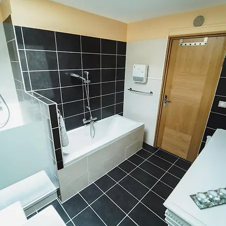 O Jacuzzi, Ardennes * Rethel