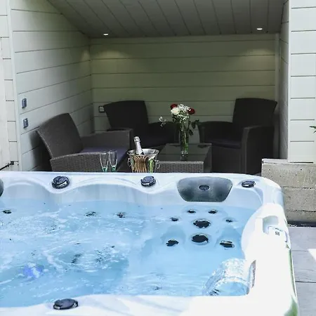 O Jacuzzi, Ardennes * Rethel